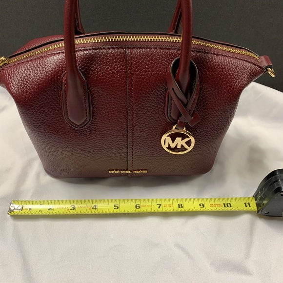 🍂 PreOwned Authentic Michael Kors Burgundy Small Purse - Picture 11 of 11